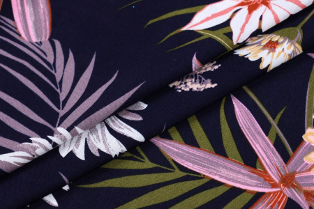 Ткань плательно-блузочная штапель, Maks Style, вискоза 100%, цвет ткани темно-синий, цветочный принт, арт. MS- 2201 D-36