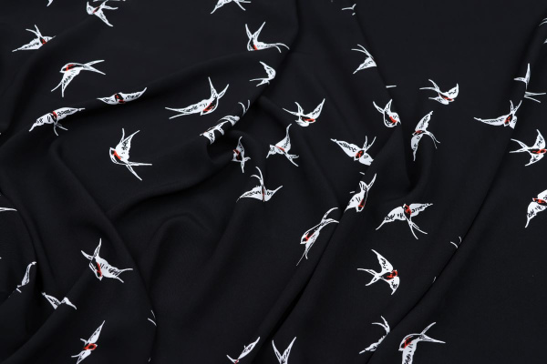 Ткань плательно-блузочная штапель, Maks Style, вискоза 100%, цвет ткани черный, ласточки, арт. MS- 2208 D-3 C-2