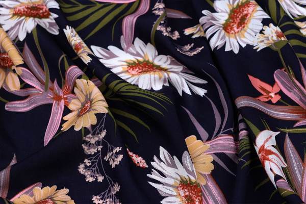 Ткань плательно-блузочная штапель, Maks Style, вискоза 100%, цвет ткани темно-синий, цветочный принт, арт. MS- 2201 D-36