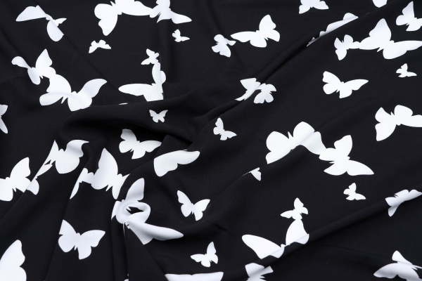 Ткань плательно-блузочная штапель, Maks Style, вискоза 100%, цвет ткани черный, белые бабочки, арт. MS- 1226 D-16 C-2