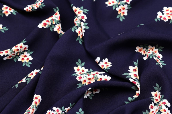 Ткань плательно-блузочная штапель, Maks Style, вискоза 100%, цвет ткани темно-синий, цветочный принт, арт. MS- 2201 D-1