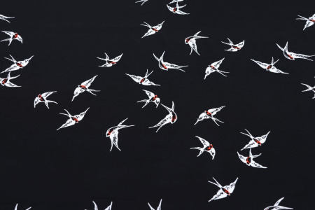 Ткань плательно-блузочная штапель, Maks Style, вискоза 100%, цвет ткани черный, ласточки, арт. MS- 2208 D-3 C-2