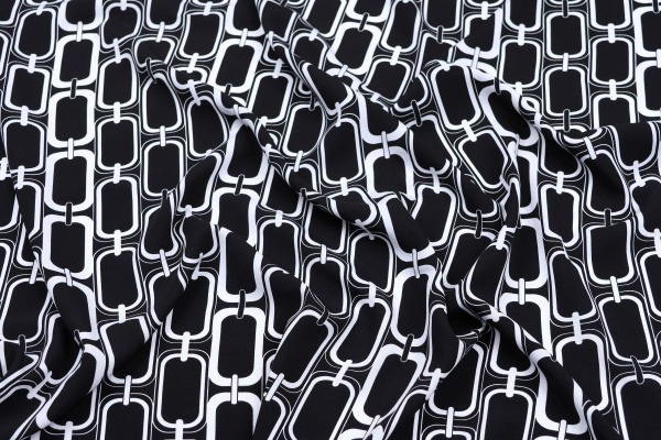 Ткань плательно-блузочная штапель, Maks Style, вискоза 100%, цвет ткани черный, цепи, арт. MS- 1226 D-17 C-2